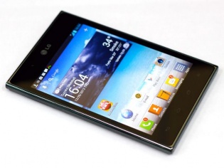 LG Optimus Vu P895 - description and parameters