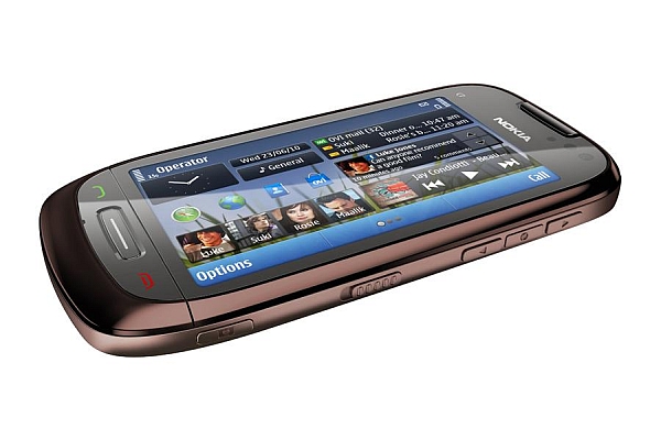 Nokia C7 - description and parameters