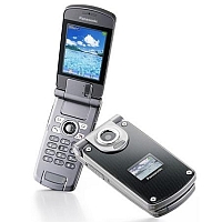 
Panasonic VS7 supports GSM frequency. Official announcement date is  first quarter 2005. Panasonic VS7 has 30 MB of built-in memory.