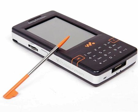 Sony Ericsson W950 - description and parameters